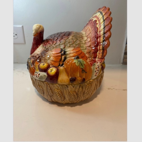 Better Homes collection interior exclusive ceramic turkey on nest cookie jar - Picture 3 of 7